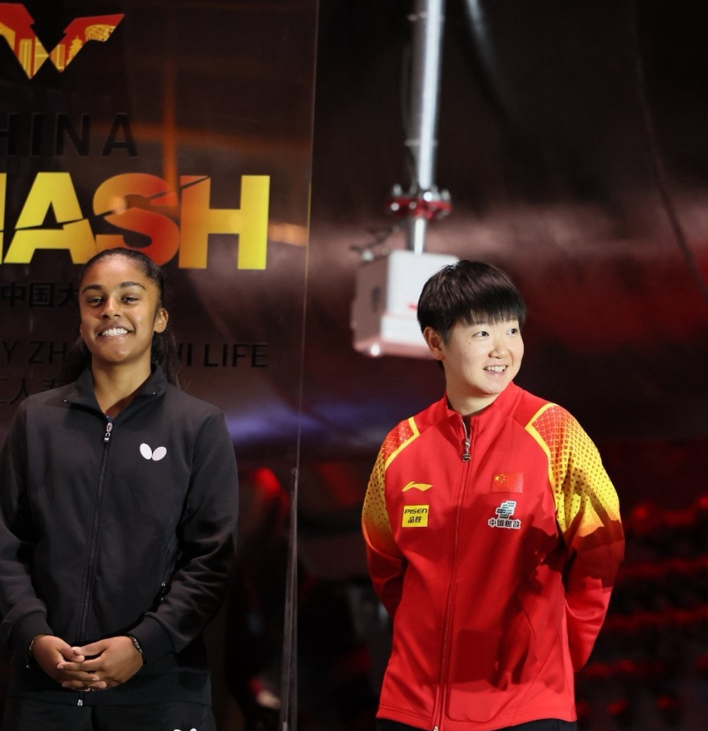 大比分获胜首场状态出色,美国队观众沸腾!,莎拉波娃重返赛场赢得满堂喝彩的简单介绍