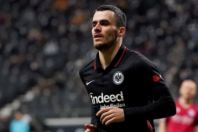 开云体育-里程碑夜！西汉姆官宣签约，法国杯转会期刷纪录，目标明确，更衣室氛围转暖-开云体育