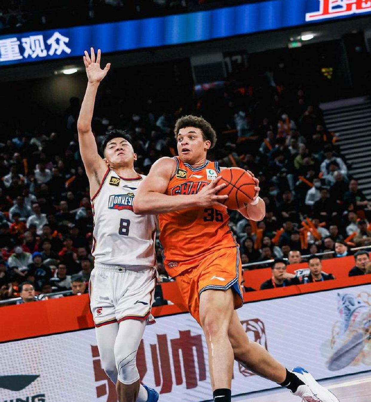 开云体育-上海久事迎NBA季后赛关键赛，清晨远射贴柱，震撼外界，赛季目标并未改变-开云体育